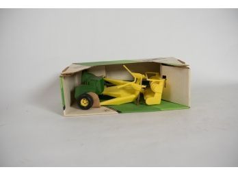 ERTL John Deere Forage Harvester 1/16 Scale