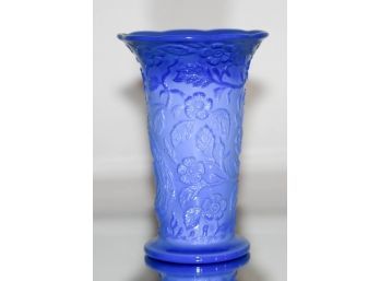 1930s Fenton Periwinkle Blue Peacock Vase 7.5'