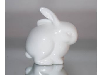 3.5' Fenton Milk Glass Bunny