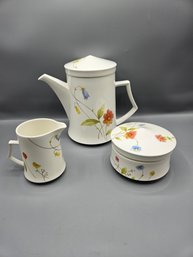 Mikasa Just Flowers Tea Pot Set