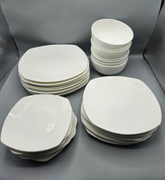 Gorham Boulder Creek Bone China Plates Set