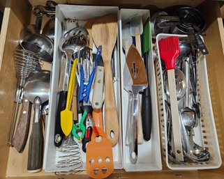 Kitchen Drawer Contents