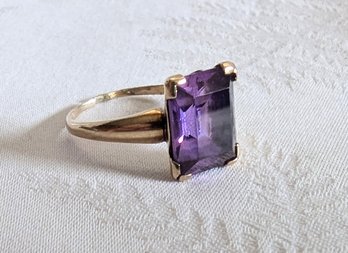 10 Kt Gold Emerald Cut Vintage Amethyst Ring.