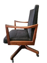 Gunlocke Company Mid Century Modern Swivel Chair