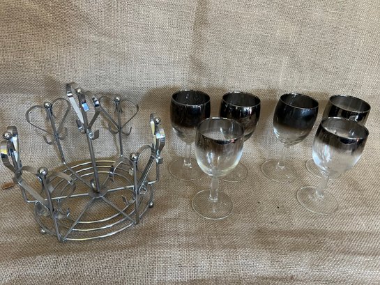 (#25) Silver Edge Wine Glasses (4) In Chrome Caddy