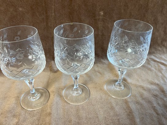 (#54) Vintage Quality Crystal Etched Stem WATER Glasses Set Of 63