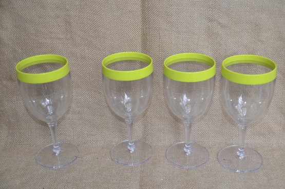 (#53HH) Plastic Stem Wine Glasses Set Of 4