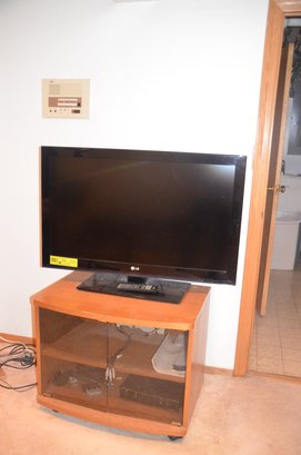 37' LG TV Aug. 2012 Model 37CS560 With Storage Cabinet (see Description)