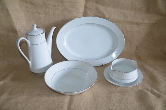 (#39) Serving Pieces White With Silver Trim International Silver Co. WAKEFIELD #364 Japan Set Of 4