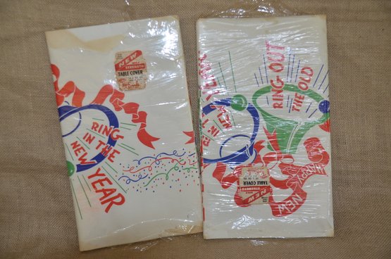 (#85) Pair Of Vintage Turtle Paper Table Cover 54x88