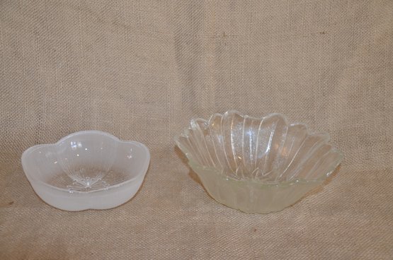 190) Glass Serving Salad Bowl AND Trinket Frosted 5x5 Candy Dish Flower Design Center