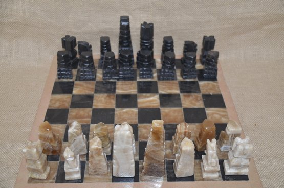 (#74) Marble Chess Set With Playing Pieces Complete