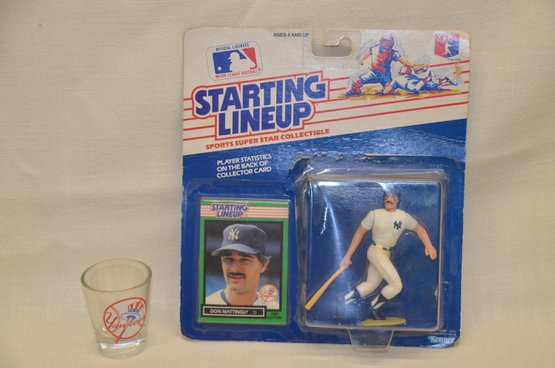 316) NY Yankee Starting Line Up Figurine And Statistic Card Don Mattingly By Kenner 1989 Edition