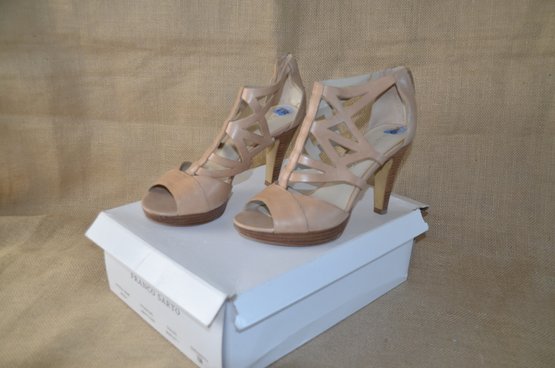 (#104DK) Franco Sarto 'Missy' High Heel Shoe Barley Color Size 7.5