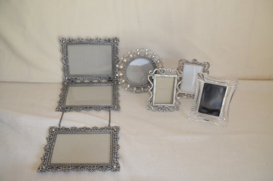228) Assorted Picture Frames 5 Of Them 2x3, 3.5x5, 3' Round