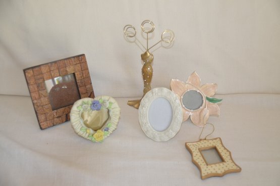 229) Assorted Small Trinket 2' Picture Frames 5 Of Them