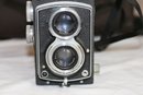 (#229) Vintage Rolleicord DBP 1302365 DBGM Double Lens Camera Franke & Heidecke With Lenses, Flashes, Handbook