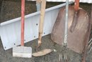(248) 8 Used Gardners Tools:  Racks, Snow Shovel,garden Metal Shovels, Iron Spike, Edger