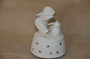 (#57) Snowbabies Dept 56 A LITTLE HOLIDAY MAGIC Music Box Song Let It Snow No Box