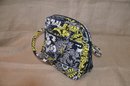 (#26) Vera Bradley Make Up Cosmetic Accessory Bag Inside Compartments