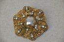 (#522) Beautiful Unique Brooch Vintage Miriam Haskell Gilt Filigree Pearl Pin Signed 2'