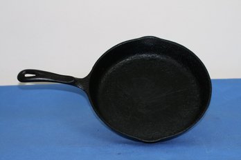 (#324) Wagners Original Cast Iron  Frying Pan 10 1/2' (dia.)  With Complete Instruction On Botton Of Pan