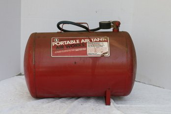 (266) Portable Air Tank/ Midwest Products Air Works/ Max Pressure 125 PSI With Gauge Unable To Test