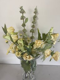 (DK) Artificial Yellow Flower Arrangement