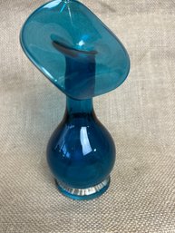 (#15) Hand Blown Turquoise Art Glass Calla Lily / Jack In The Pulpit Bud Vase 6.5'Height