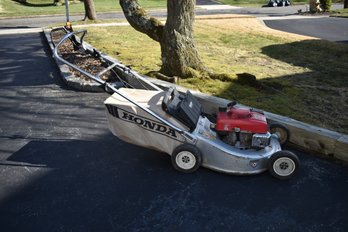 Honda Lawn Mower - Not Tested - Should Work