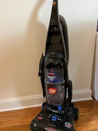 (#146) Bissell Vacuum Cleaner Hepa Model 35763 Bagless