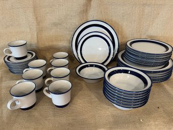 (#30) Noritake Japan Stoneware Oven, Microwave Safe Blue And White 4 Piece Place Setting Serves Of 8