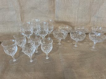 (#25) Vintage Crystal Wine, Champagne And Cordial Glasses (lot Of 15)
