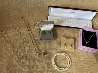 (#96) Costume Jewelry Lot (pair Of Sterling Silver Earrings)