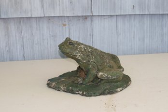 (286) Cement Frog  ( Damage Under Chin Check Photo's)
