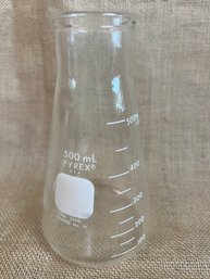 (#34) Vintage Glass Pyrex Beaker
