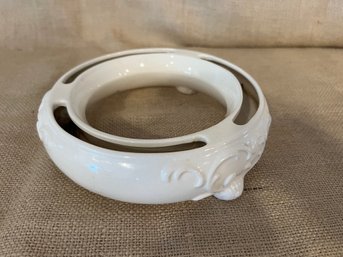 (#23) Vintage Porcelain Goebel Hummel Footed Flower Ring Frog Vase Germany Cream Color 7'