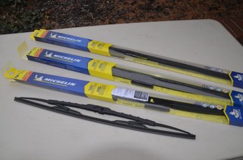 (#56) Michelin Wiper Blades 18' 24' And 28'