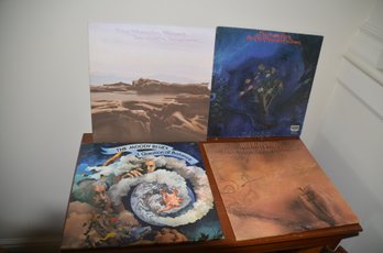 39) Moody Blues Record Albums Lot Of 4 ( See Details)