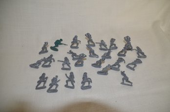 125) Antique Set Metal Toy Soldiers Riflemen Pewter Lead 2'H