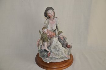 91) Giuseppe Armani Porcelain Gypsy Mother With Children Statue Figurine 10.5'