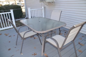 Patio Table And 3 Chairs