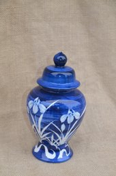 (#34) Ceramic Japan Toyo Blue / White Ginger Jar 8'H