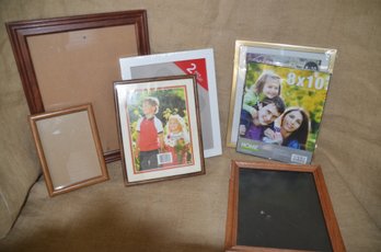 (#10) Assorted Picture Frames 8x10, 5x7, 10x13