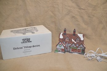 (#61) Department 56 ASHBURY INN 1991 House Heritage Dickens Village Series In Orig. Box