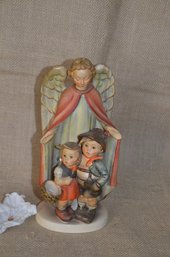(#21) VTG Hummel Goebel HEAVENLY PROJECTION #88 Guardian Angel 8.5' Porcelain Figurine (broken Basket)