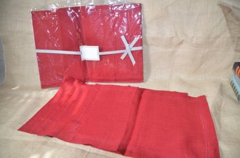 (#77) William Sonoma 8 Place Mats Red 14x20