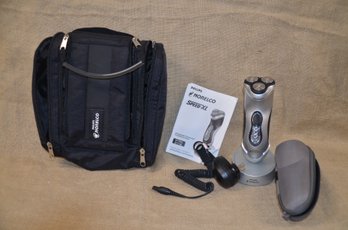(#176) Philips Norelco Triple Head Cordless Cord Razor With Travel Bag