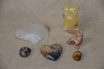 (#32) Assorted Lot Of 6 Marble And Stone Decorative Trinkets ~ Turtle ~ Owl ~ Stone Heart