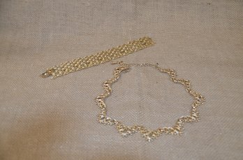 (#184) Gold Tone Bracelet And Necklace